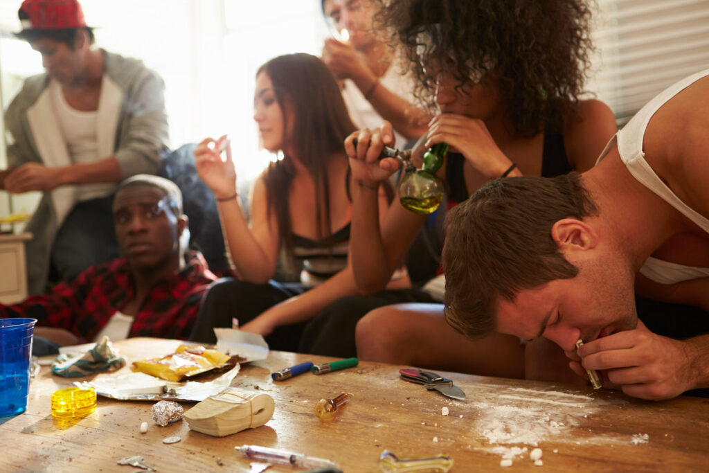 Mephedrone abuse 2023: a drug for young people — overview